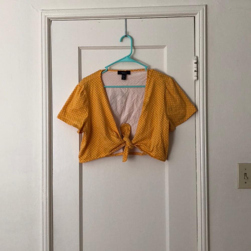 Plus Size Crop Top with a Front Tip